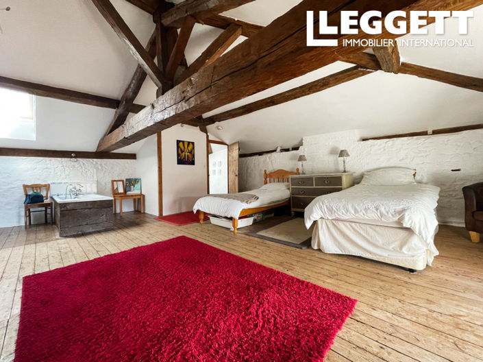 Image No.5-4 Bed House for sale