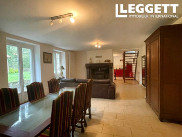 ahr0chm6ly9jzg4uagvzdglhlmltbw8vaw1hz2uvvevom