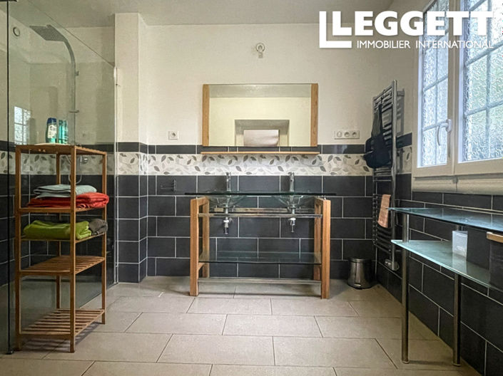 Image No.6-4 Bed House for sale