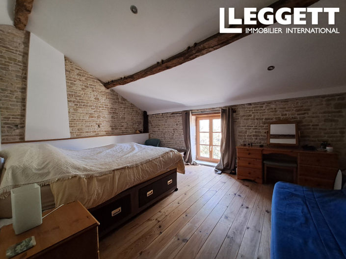 Image No.8-3 Bed House for sale