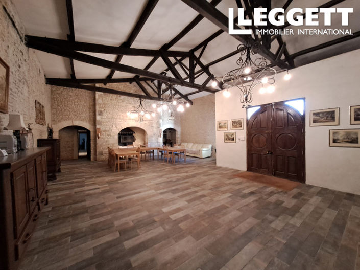 Image No.9-3 Bed House for sale