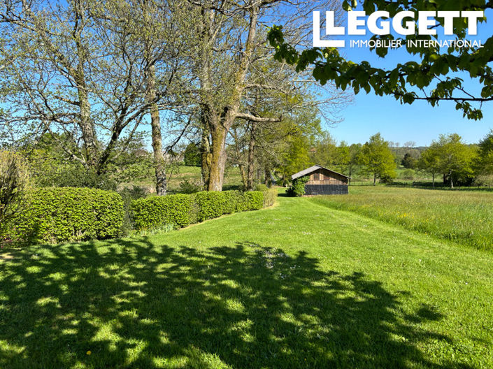 Image No.10-3 Bed House for sale