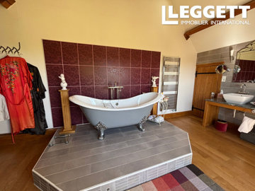 ahr0chm6ly9jzg4uagvzdglhlmltbw8vaw1hz2uvvevom