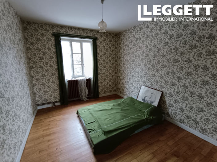 Image No.10-4 Bed House for sale