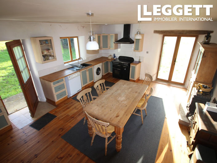 Image No.2-4 Bed House for sale