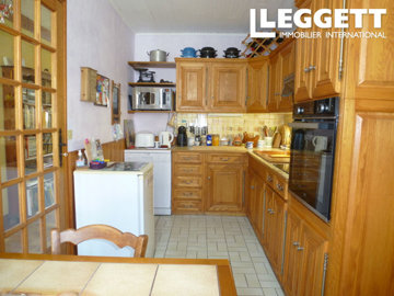 ahr0chm6ly9jzg4uagvzdglhlmltbw8vaw1hz2uvvevom