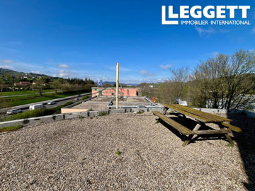 ahr0chm6ly9jzg4uagvzdglhlmltbw8vaw1hz2uvvevom