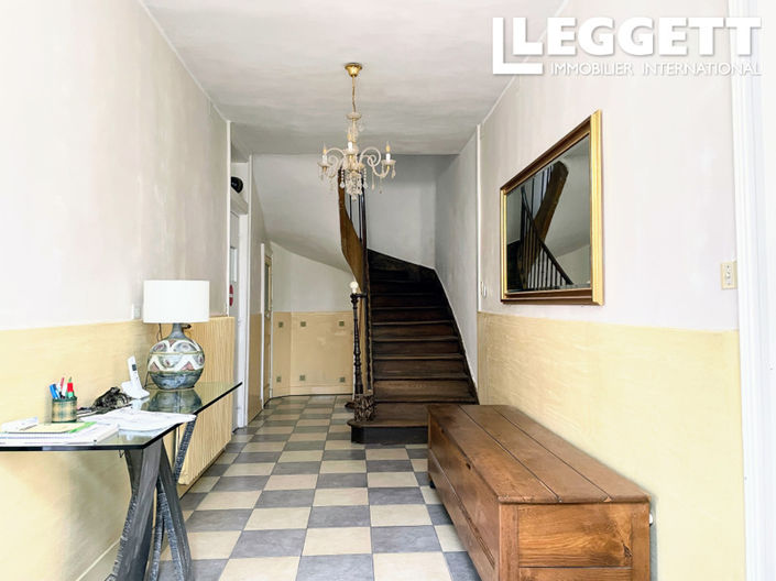 Image No.3-5 Bed House for sale