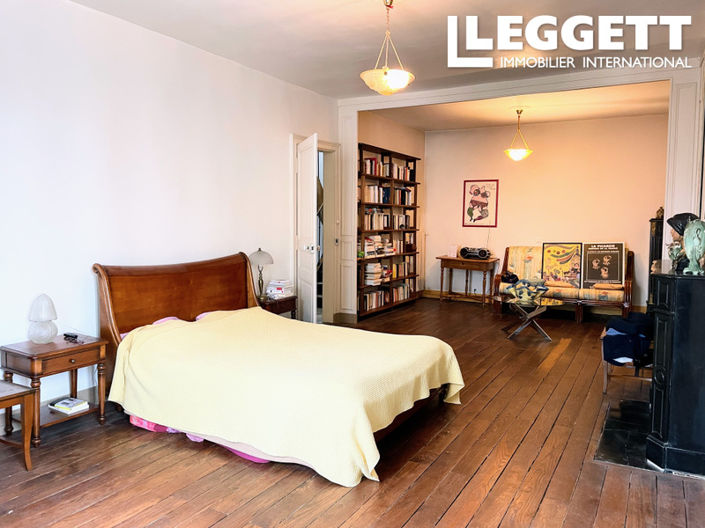 Image No.6-5 Bed House for sale