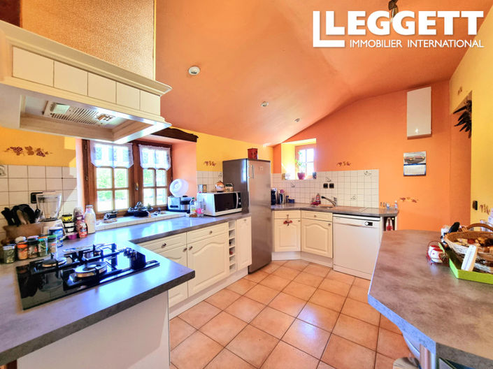 Image No.7-4 Bed House for sale