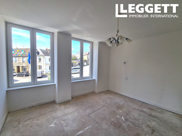 Image No.7-7 Bed Commercial for sale