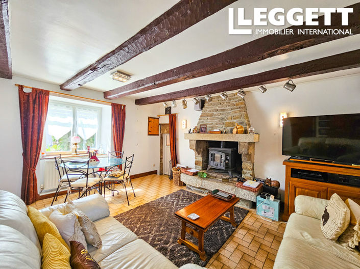 Image No.7-9 Bed House for sale