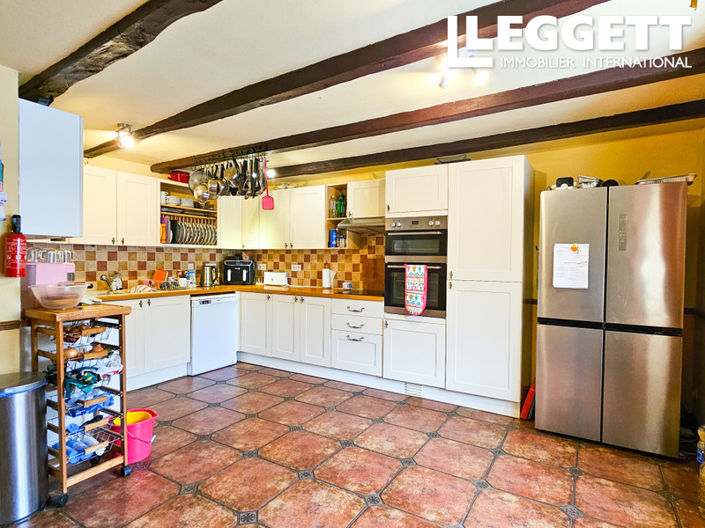 Image No.8-9 Bed House for sale