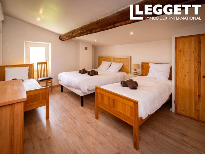 Image No.7-14 Bed Commercial for sale