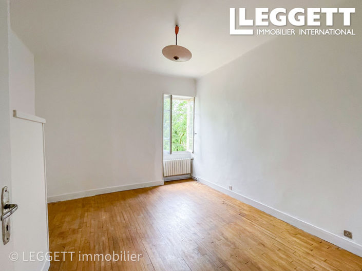 Image No.3-8 Bed House for sale