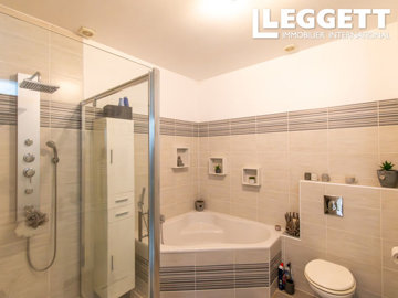 ahr0chm6ly9jzg4uagvzdglhlmltbw8vaw1hz2uvvevom