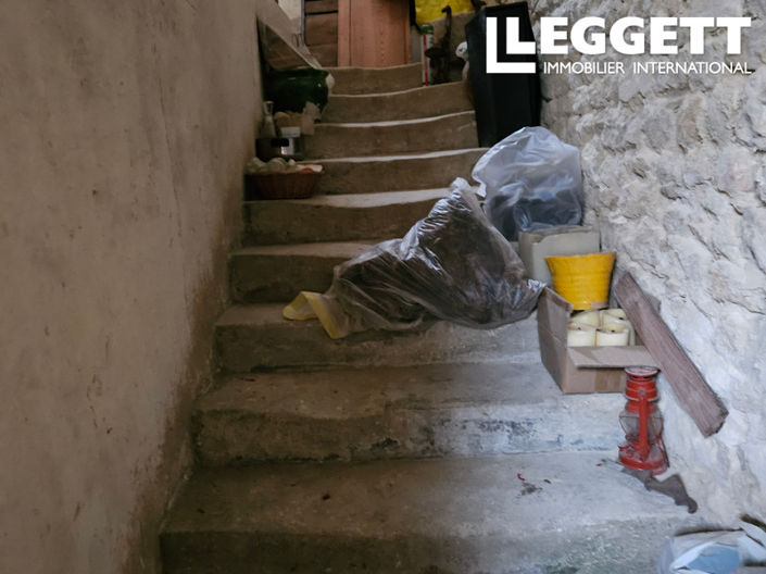 Image No.9-3 Bed House for sale