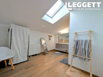 ahr0chm6ly9jzg4uagvzdglhlmltbw8vaw1hz2uvvevom