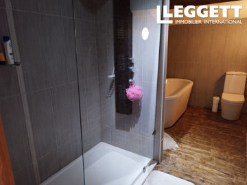 ahr0chm6ly9jzg4uagvzdglhlmltbw8vaw1hz2uvvevom