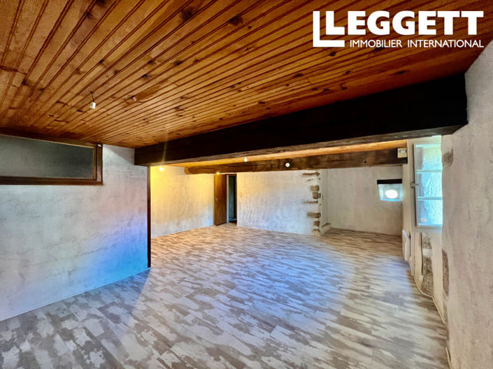 Image No.8-3 Bed House for sale