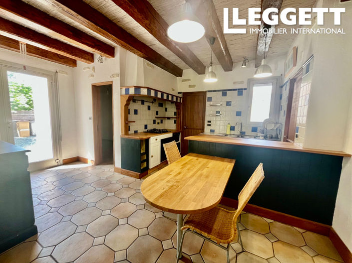 Image No.6-4 Bed House for sale