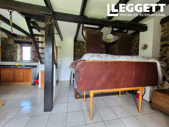 Image No.3-2 Bed House for sale