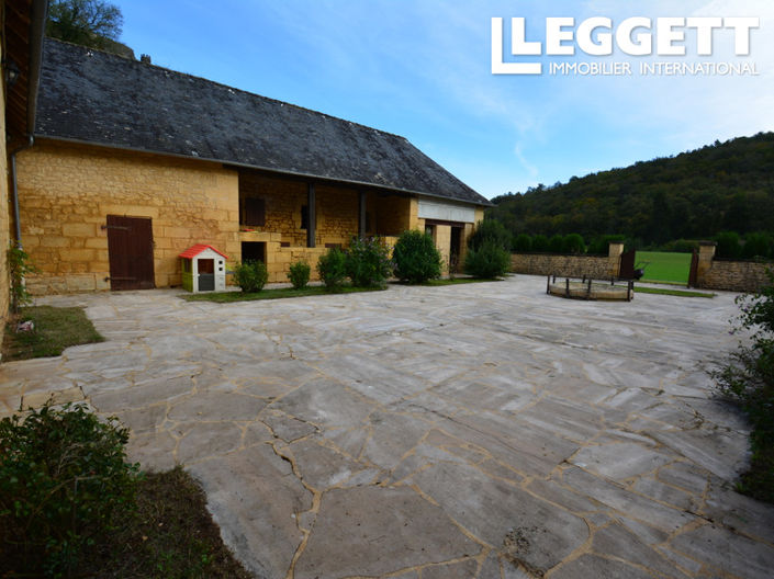 Image No.4-4 Bed House for sale