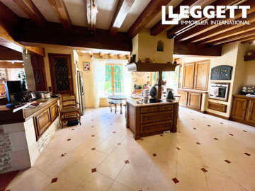 ahr0chm6ly9jzg4uagvzdglhlmltbw8vaw1hz2uvvevom