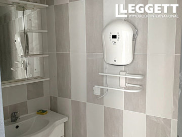 ahr0chm6ly9jzg4uagvzdglhlmltbw8vaw1hz2uvvevom