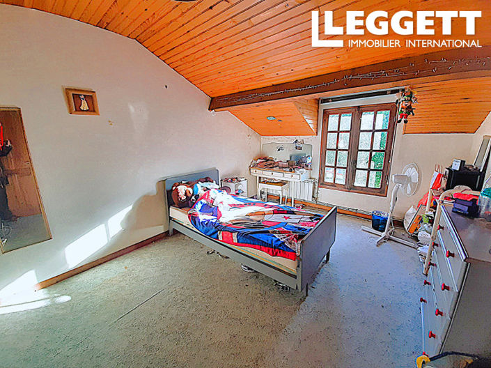 Image No.6-5 Bed House for sale