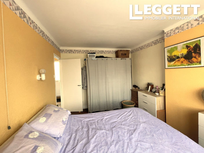 Image No.9-2 Bed House for sale