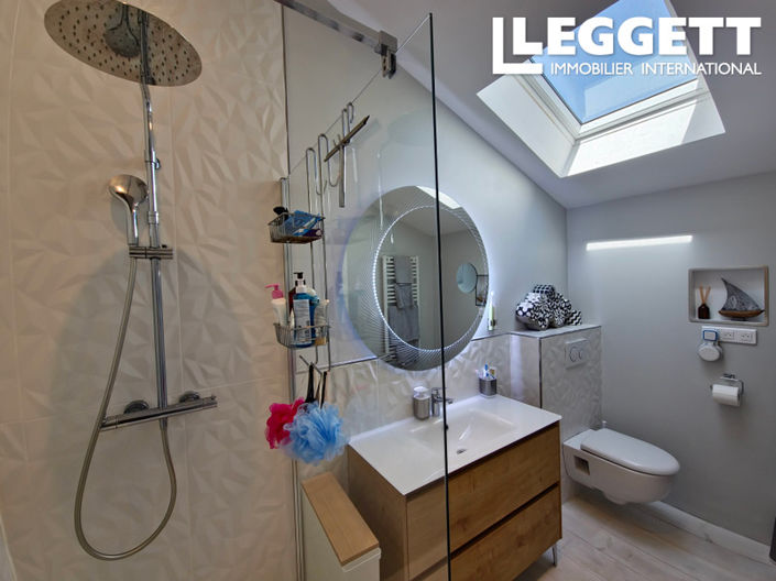 Image No.6-3 Bed House for sale