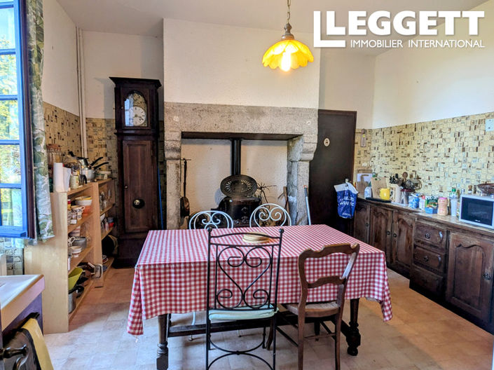 Image No.6-4 Bed House for sale