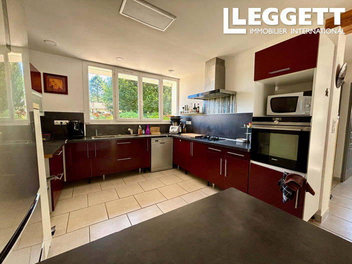 Image No.7-3 Bed House for sale