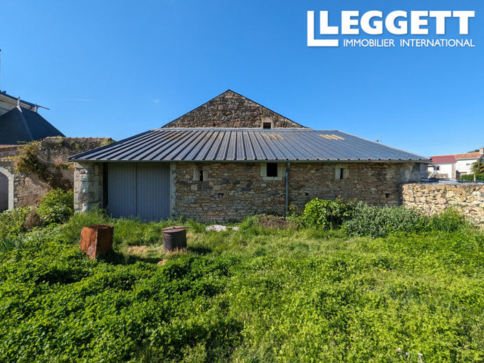 Image No.5-Bar for sale