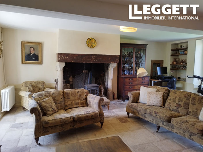 Image No.7-4 Bed Chateaux for sale