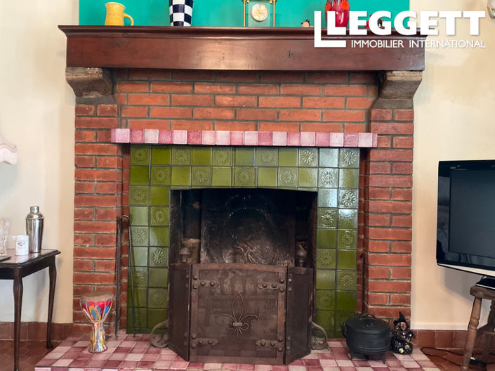 Image No.4-2 Bed House for sale