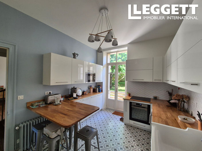 Image No.5-7 Bed House for sale