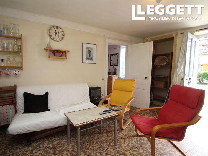 Image No.4-2 Bed House for sale