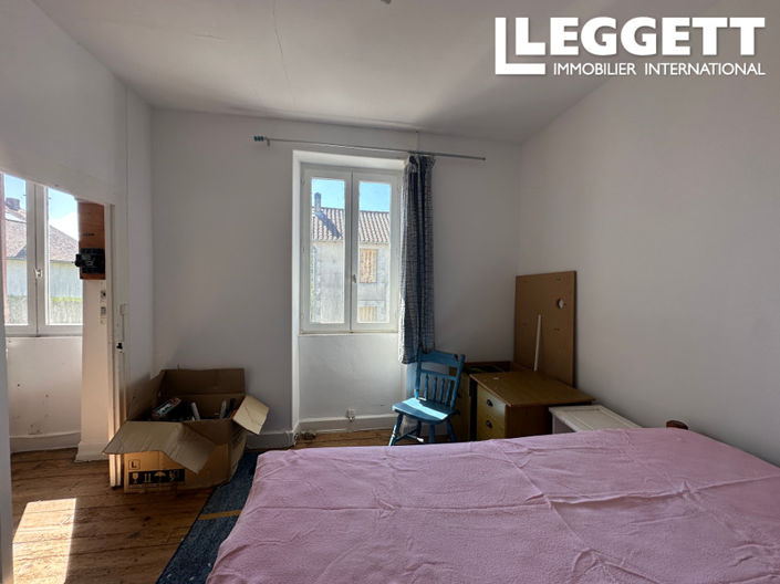 Image No.9-3 Bed House for sale