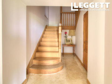 ahr0chm6ly9jzg4uagvzdglhlmltbw8vaw1hz2uvvevom