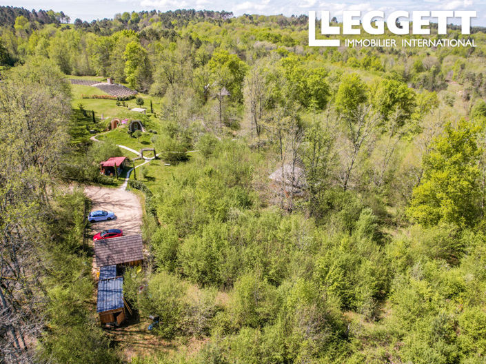 Image No.10-8 Bed House for sale