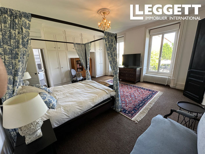 Image No.7-8 Bed Chateaux for sale