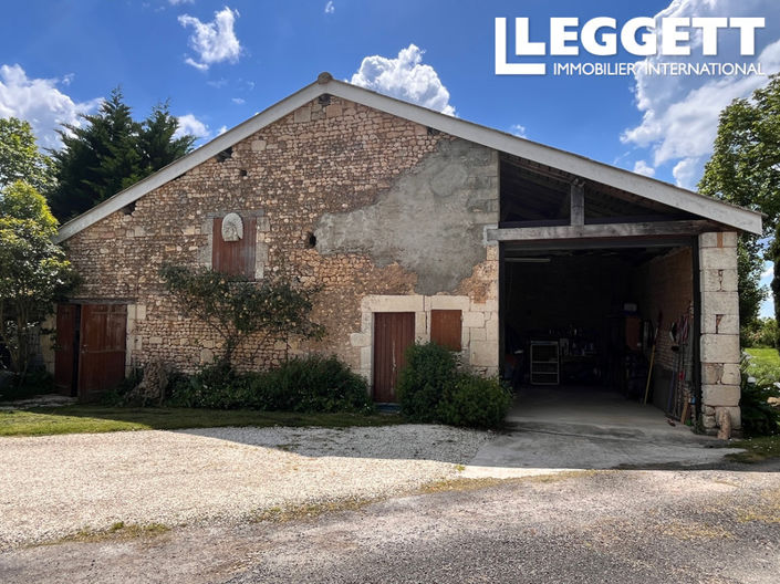 Image No.2-4 Bed House for sale