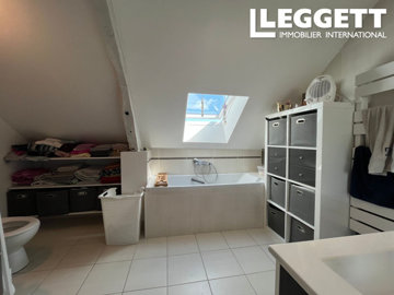 ahr0chm6ly9jzg4uagvzdglhlmltbw8vaw1hz2uvvevom