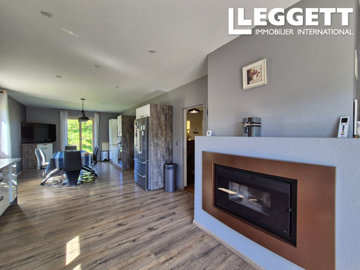 ahr0chm6ly9jzg4uagvzdglhlmltbw8vaw1hz2uvvevom