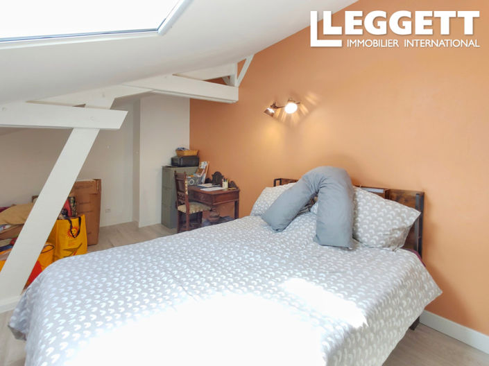 Image No.10-3 Bed House for sale