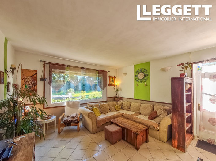 Image No.2-5 Bed House for sale