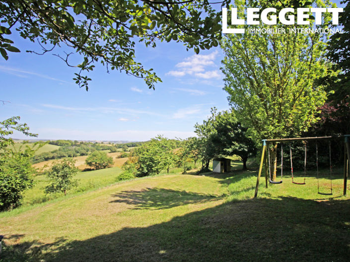 Image No.10-12 Bed House for sale