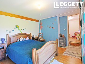 ahr0chm6ly9jzg4uagvzdglhlmltbw8vaw1hz2uvvevom